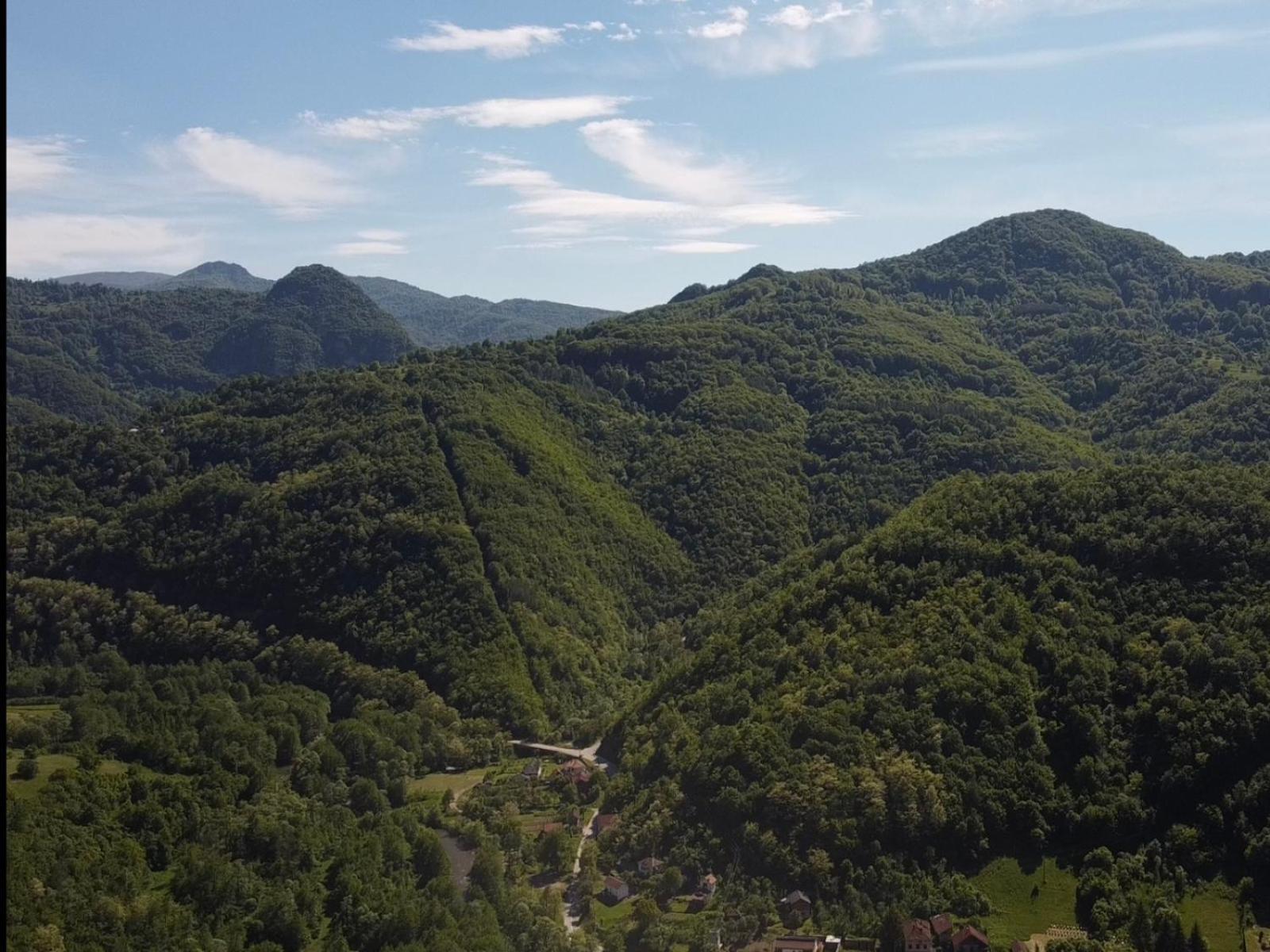 Hotel Lili Hit Trnski Odorovci Zewnętrze zdjęcie