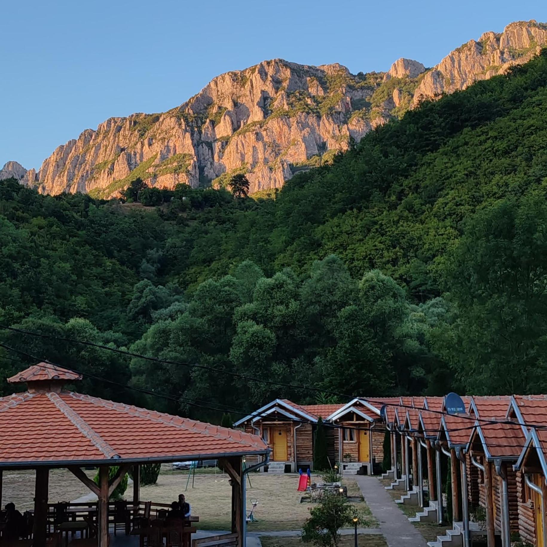 Hotel Juzni Vetar Trnski Odorovci Zewnętrze zdjęcie