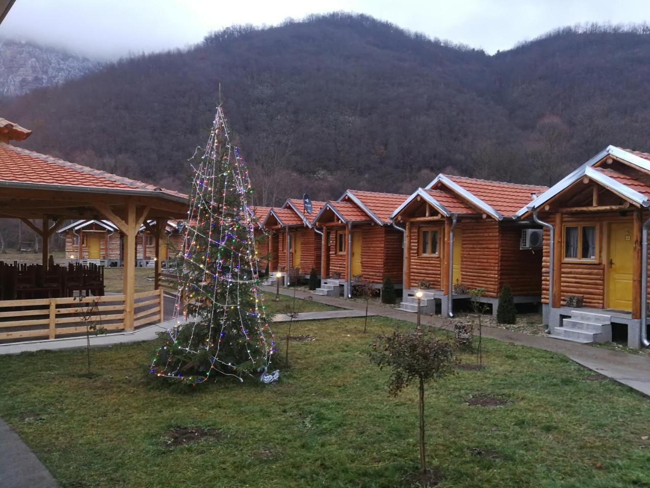 Hotel Juzni Vetar Trnski Odorovci Zewnętrze zdjęcie