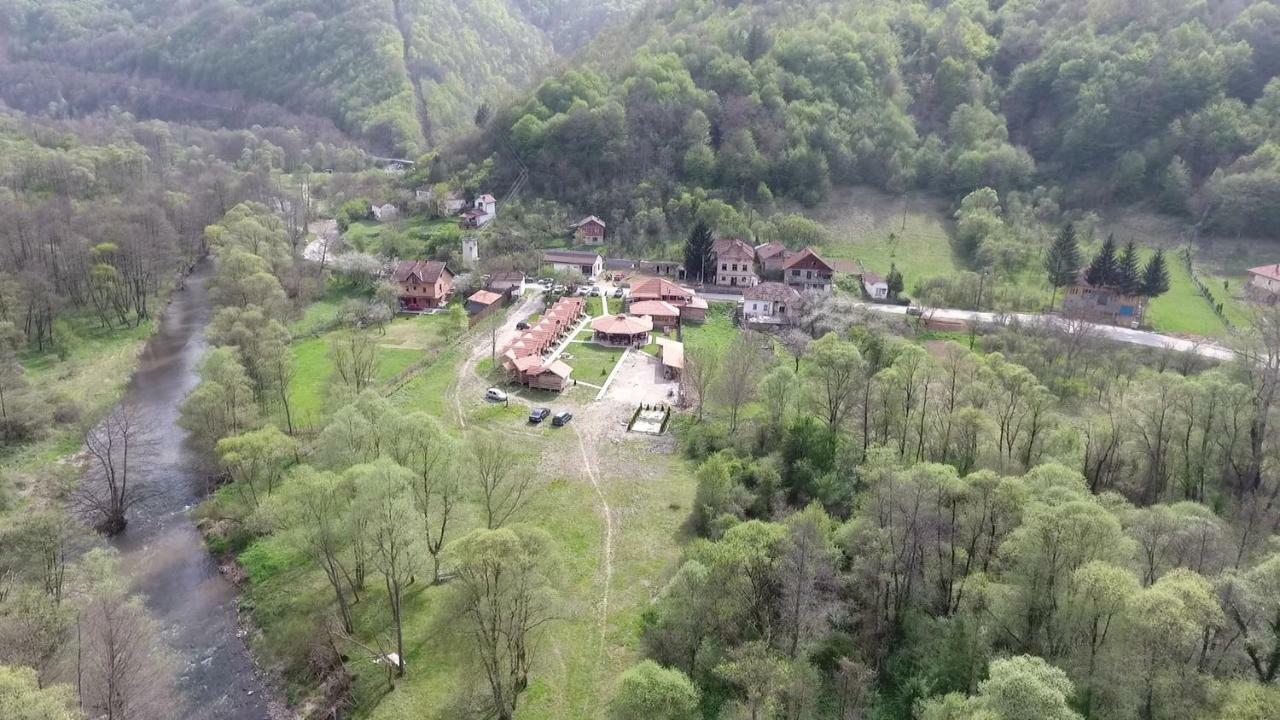 Hotel Juzni Vetar Trnski Odorovci Zewnętrze zdjęcie